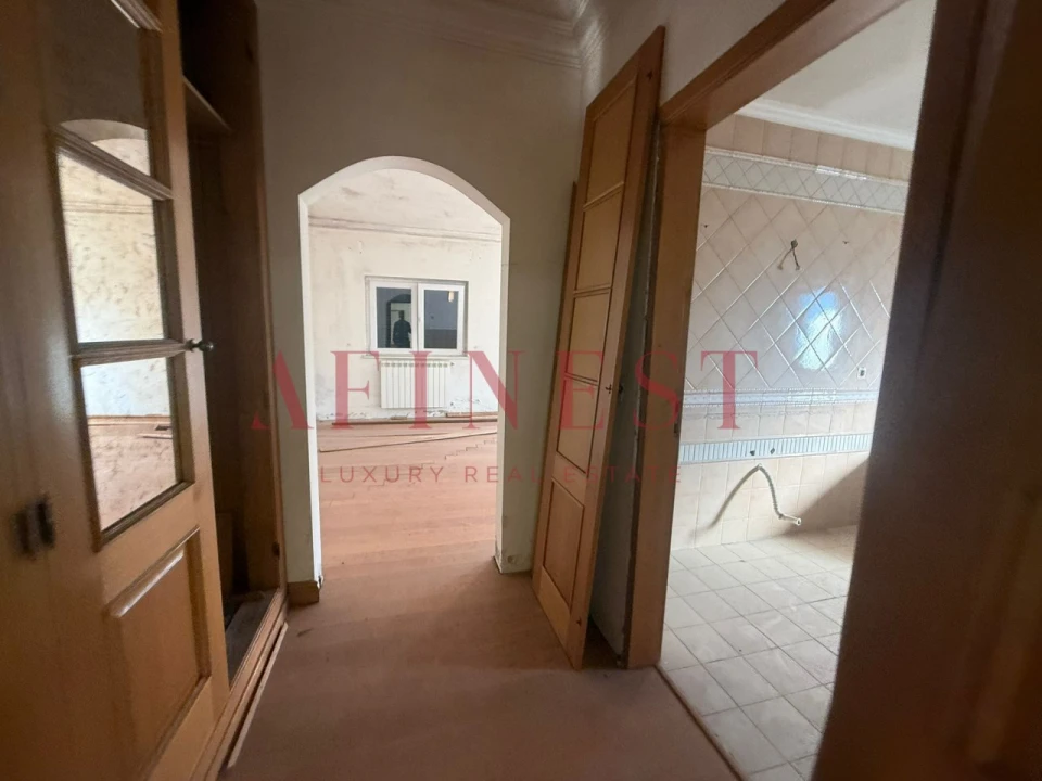 Moradia T7 para Venda em Bucelas Foto 42