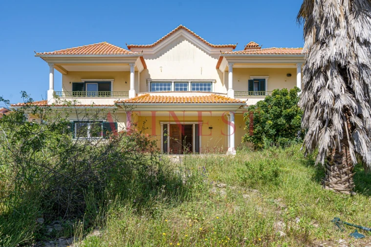 Moradia T7 para Venda em Bucelas Foto 3