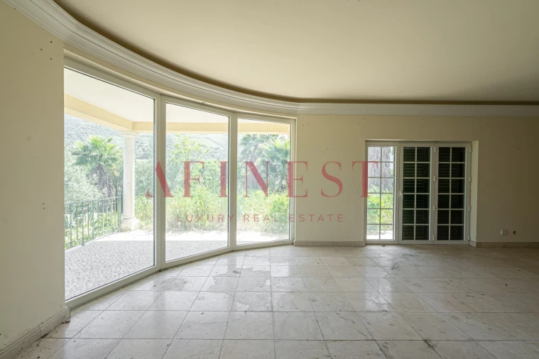 Moradia T7 para Venda em Bucelas Foto 11