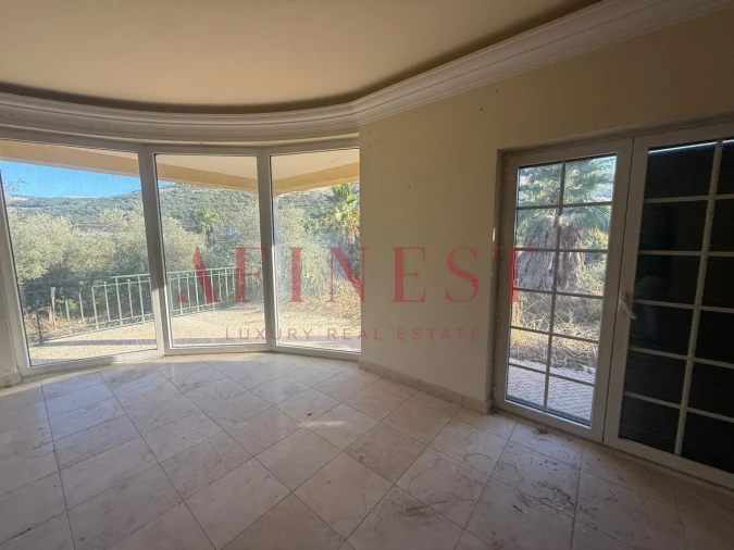 Moradia T7 para Venda em Bucelas Foto 51