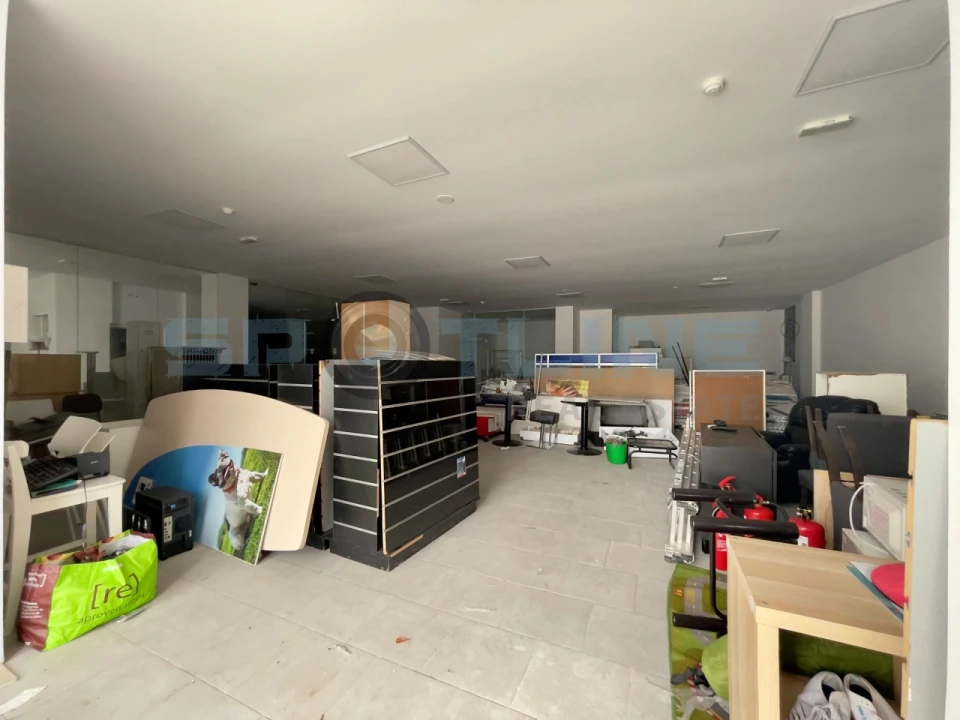 Loja para Venda em Massamá e Monte Abraão Foto 7