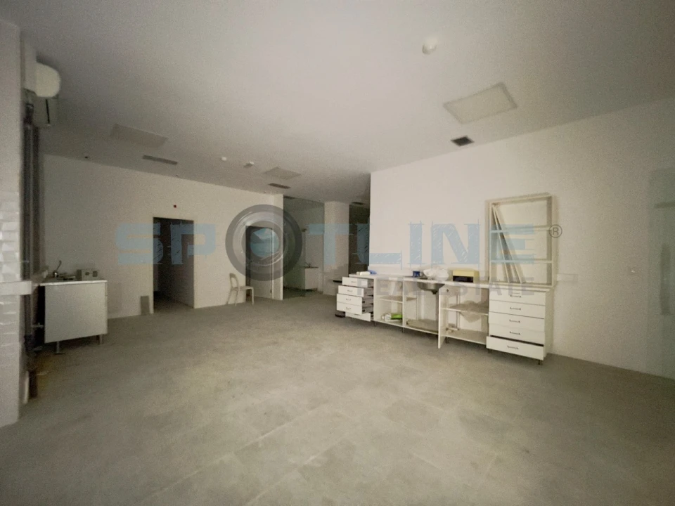 Loja para Venda em Massamá e Monte Abraão Foto 15