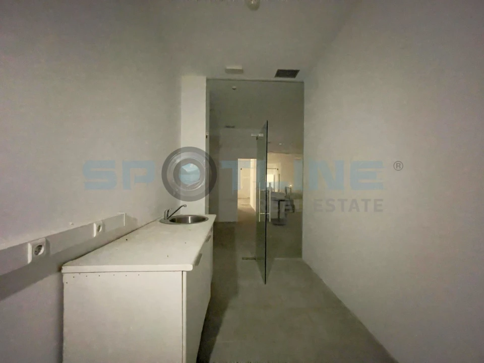 Loja para Venda em Massamá e Monte Abraão Foto 19