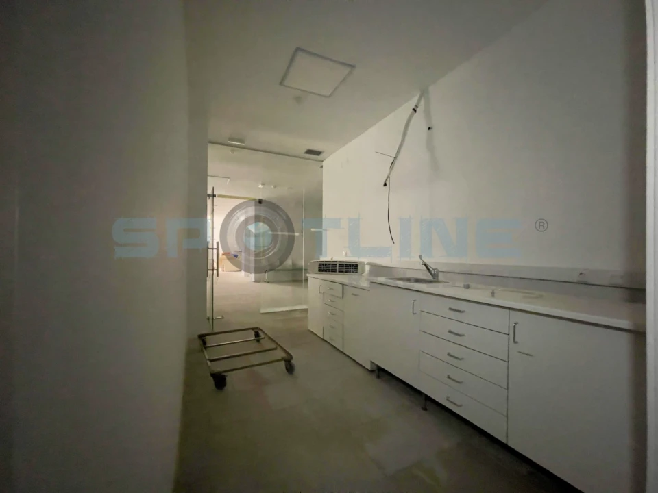 Loja para Venda em Massamá e Monte Abraão Foto 24