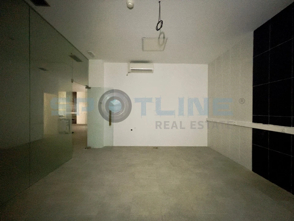 Loja para Venda em Massamá e Monte Abraão Foto 26