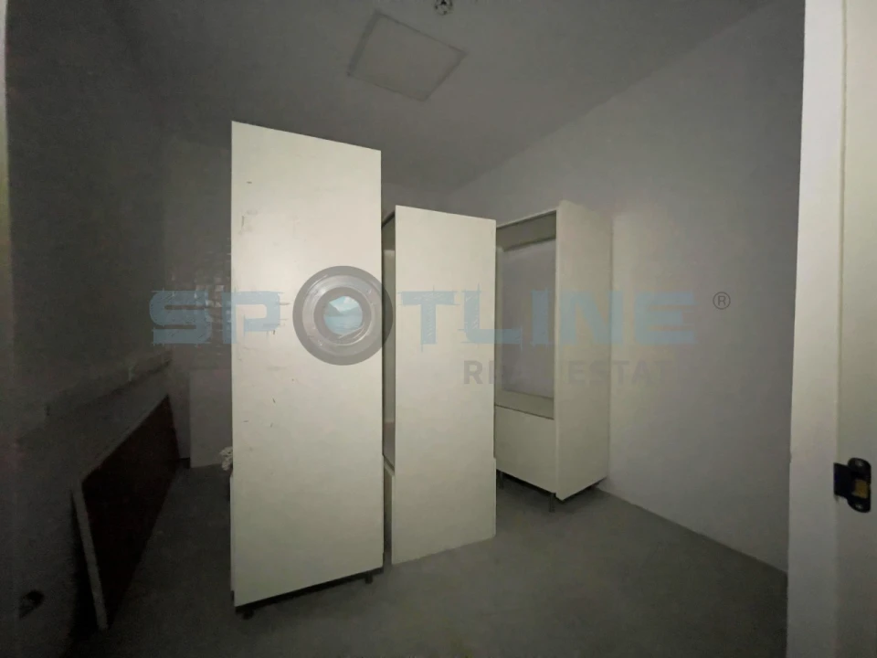 Loja para Venda em Massamá e Monte Abraão Foto 31