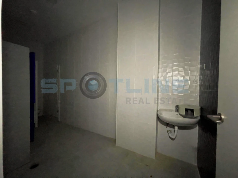 Loja para Venda em Massamá e Monte Abraão Foto 35