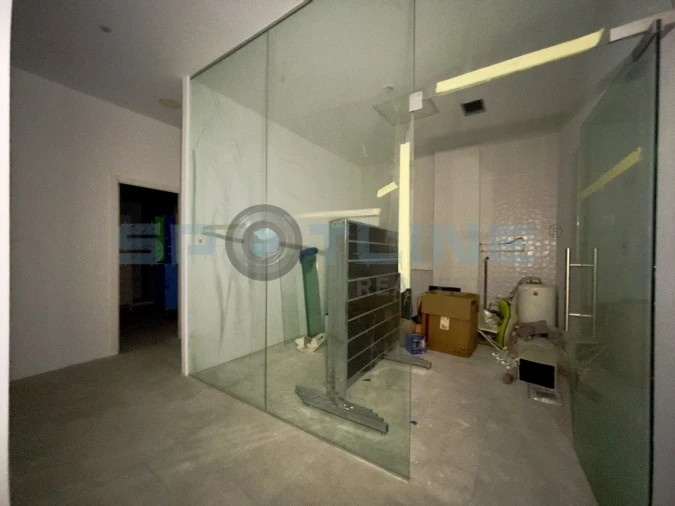 Loja para Venda em Massamá e Monte Abraão Foto 33