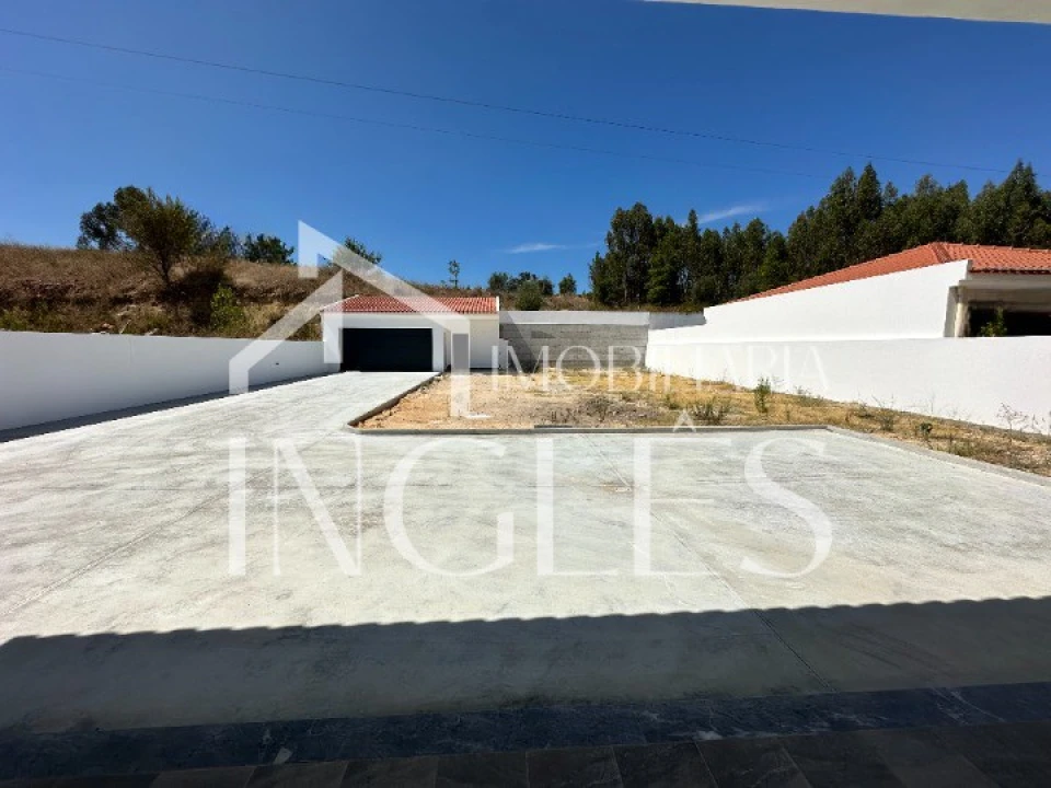 Moradia T3 para Venda em Fazendas de Almeirim Foto 13