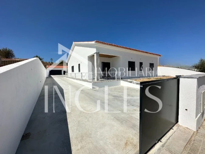 Moradia T3 para Venda em Fazendas de Almeirim