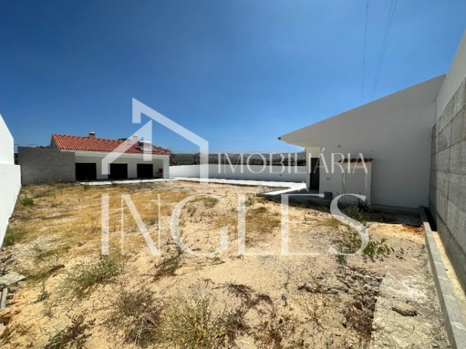 Moradia T3 para Venda em Fazendas de Almeirim Foto 10