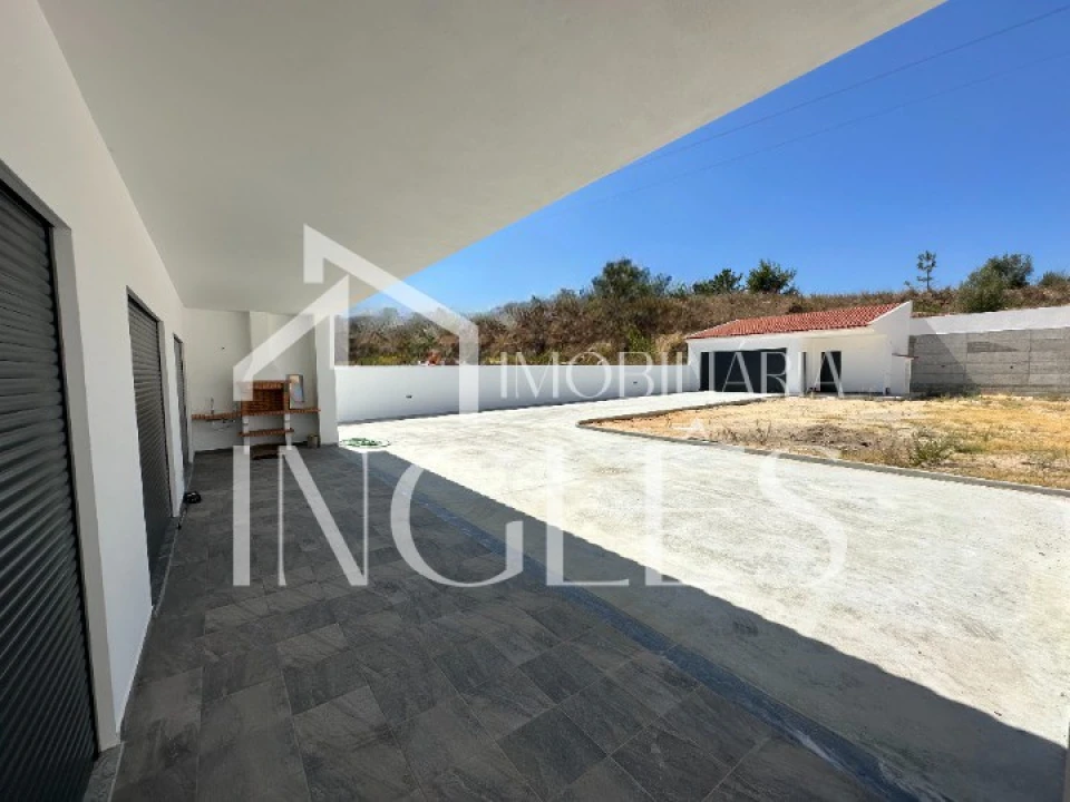 Moradia T3 para Venda em Fazendas de Almeirim Foto 31