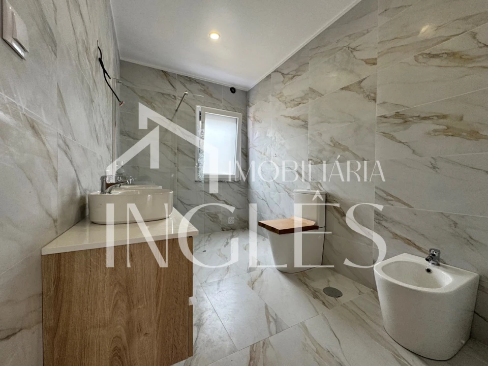 Moradia T3 para Venda em Fazendas de Almeirim Foto 17