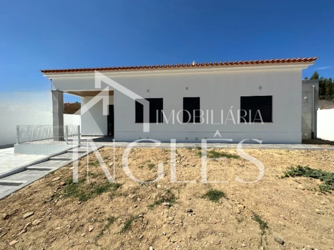 Moradia T3 para Venda em Fazendas de Almeirim Foto 22