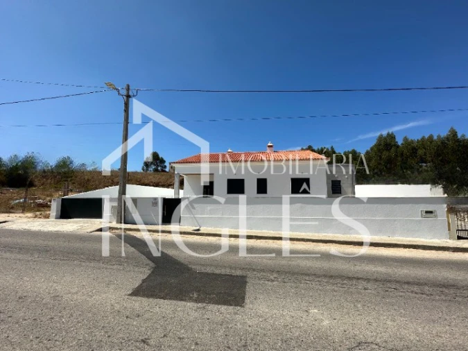 Moradia T3 para Venda em Fazendas de Almeirim Foto 23