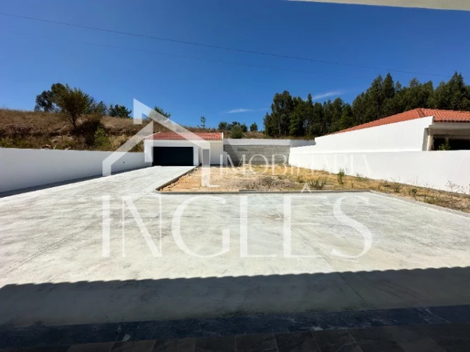 Moradia T3 para Venda em Fazendas de Almeirim Foto 30