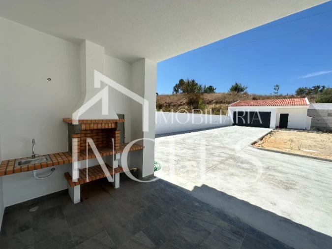 Moradia T3 para Venda em Fazendas de Almeirim Foto 32