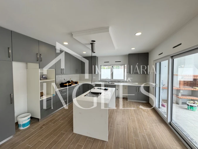 Moradia T3 para Venda em Fazendas de Almeirim Foto 3