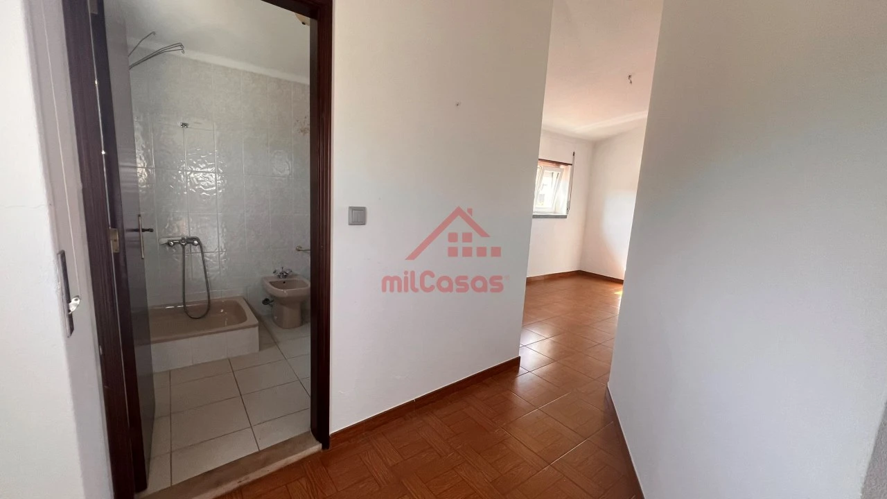 Moradia T4 para Venda em Bombarral e Vale Covo Foto 20