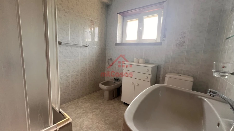 Moradia T4 para Venda em Bombarral e Vale Covo Foto 9