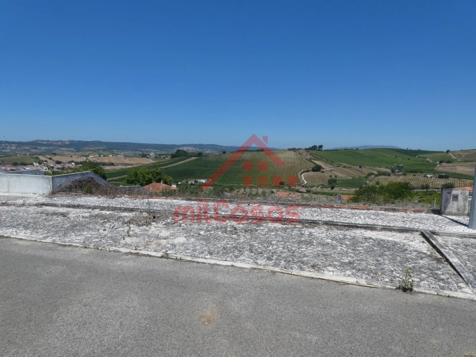 Terreno para Venda em Carvoeira e Carmões Foto 8