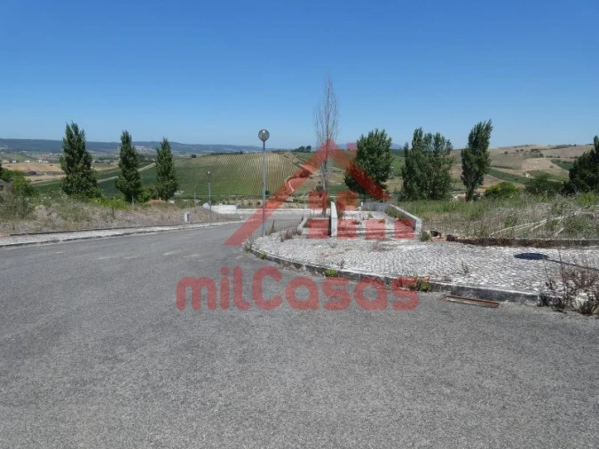 Terreno para Venda em Carvoeira e Carmões Foto 25