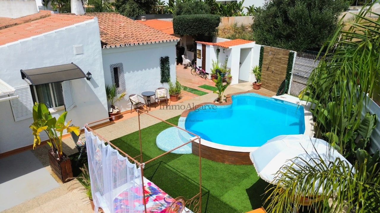 Moradia T3 para Venda em Albufeira e Olhos de Água Foto 1