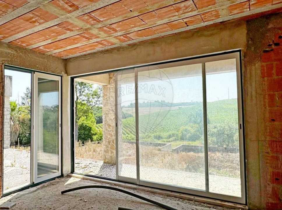 Moradia T3 para Venda em Manique do Intendente, Vila Nova de São Pedro e Maçussa Foto 7