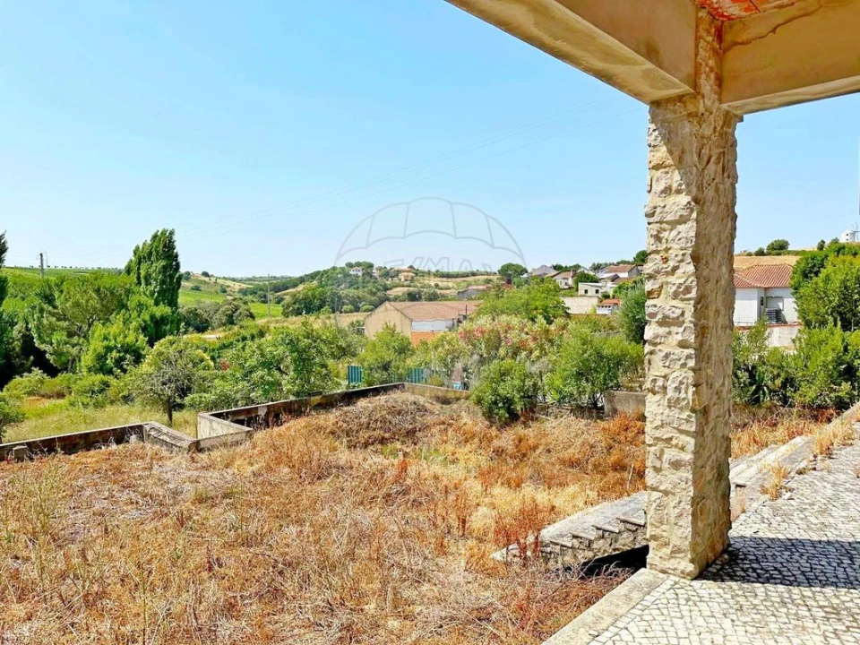 Moradia T3 para Venda em Manique do Intendente, Vila Nova de São Pedro e Maçussa Foto 12