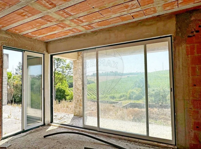 Moradia T3 para Venda em Manique do Intendente, Vila Nova de São Pedro e Maçussa Foto 7