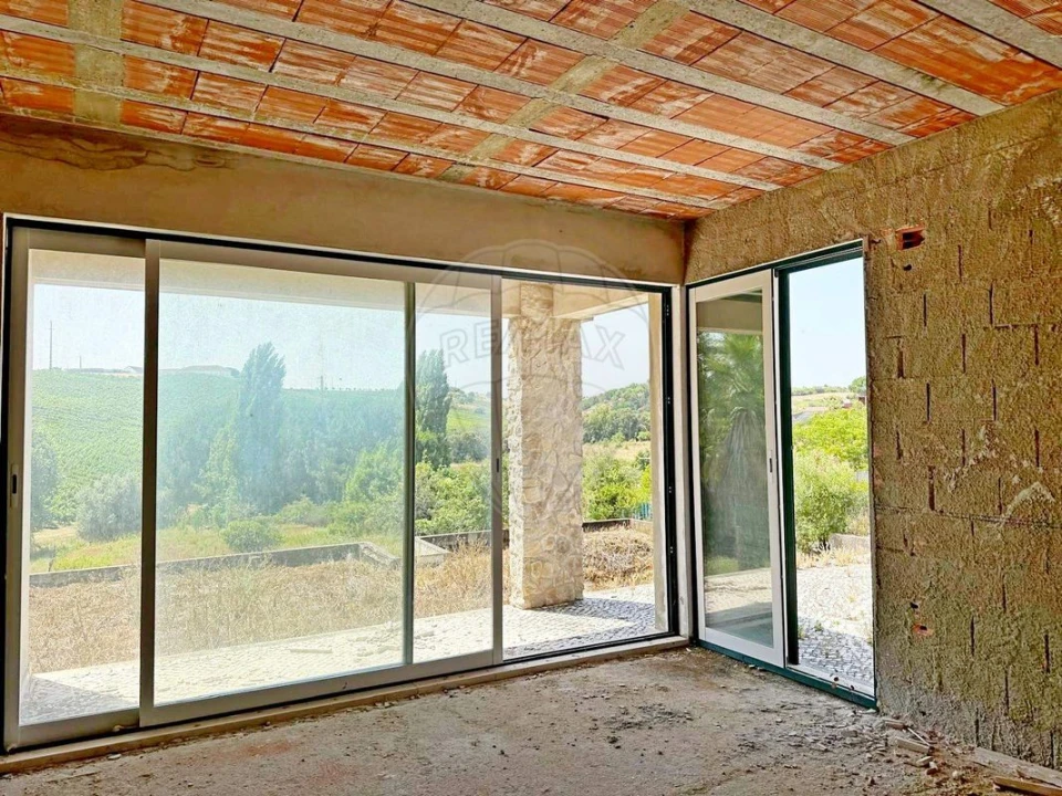 Moradia T3 para Venda em Manique do Intendente, Vila Nova de São Pedro e Maçussa Foto 10