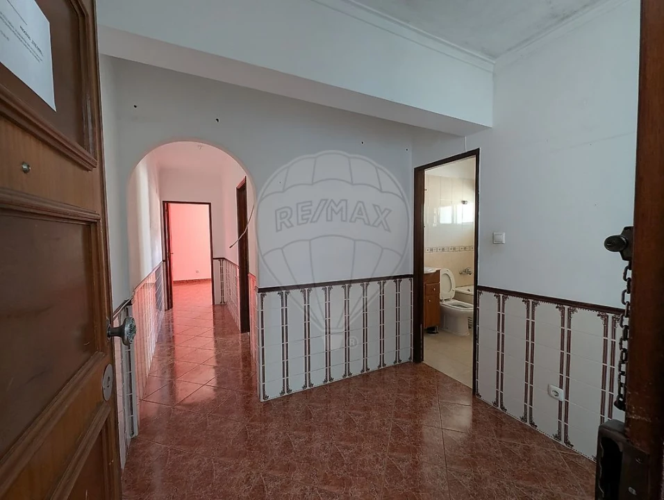 Apartamento T2 para Venda em Odivelas Foto 16