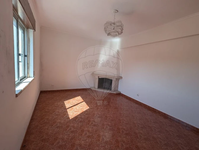 Apartamento T2 para Venda em Odivelas Foto 11