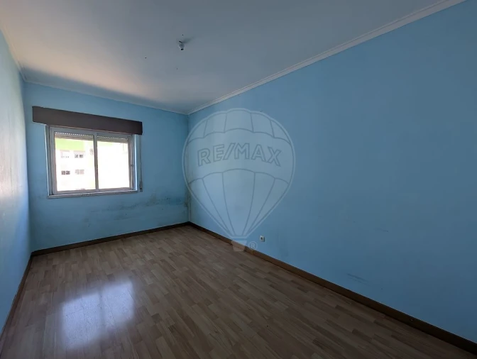 Apartamento T2 para Venda em Odivelas Foto 12