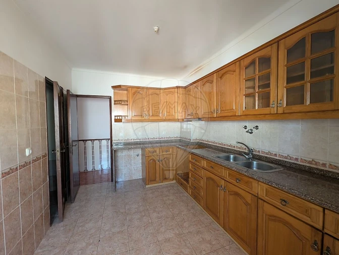Apartamento T2 para Venda em Odivelas Foto 18