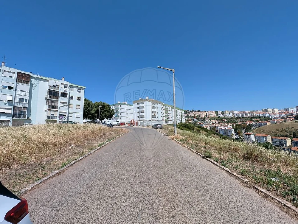 Apartamento T2 para Venda em Odivelas Foto 7