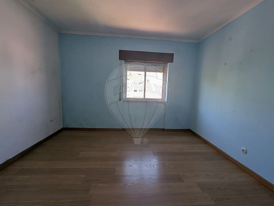 Apartamento T2 para Venda em Odivelas Foto 13