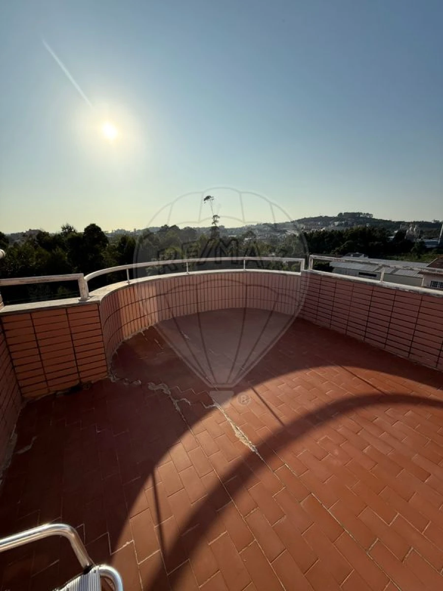 Apartamento T2 para Venda em Santa Maria de Lamas Foto 22