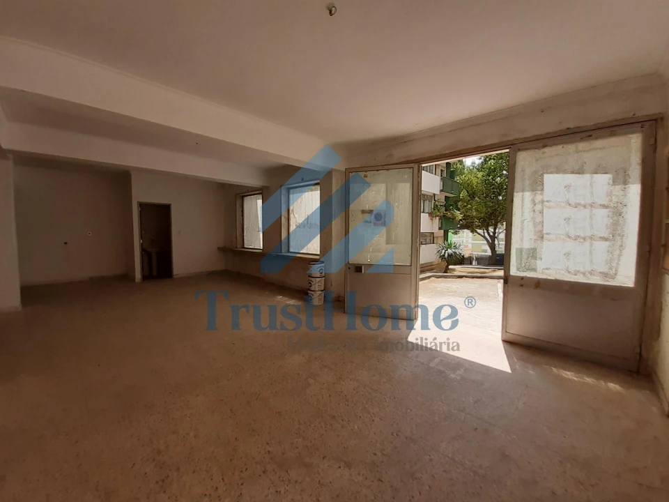 Negócio para Venda em Agualva e Mira-Sintra Foto 1