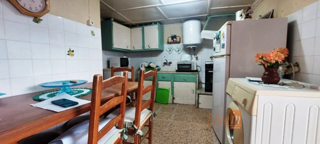 Moradia T2 para Venda em Igreja Nova e Cheleiros Foto 3