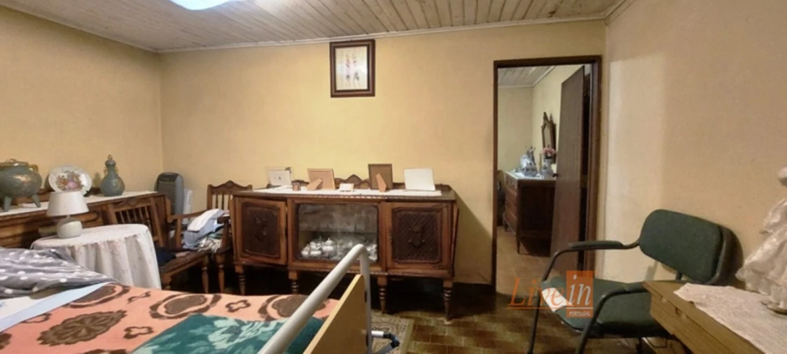 Moradia T2 para Venda em Igreja Nova e Cheleiros Foto 10