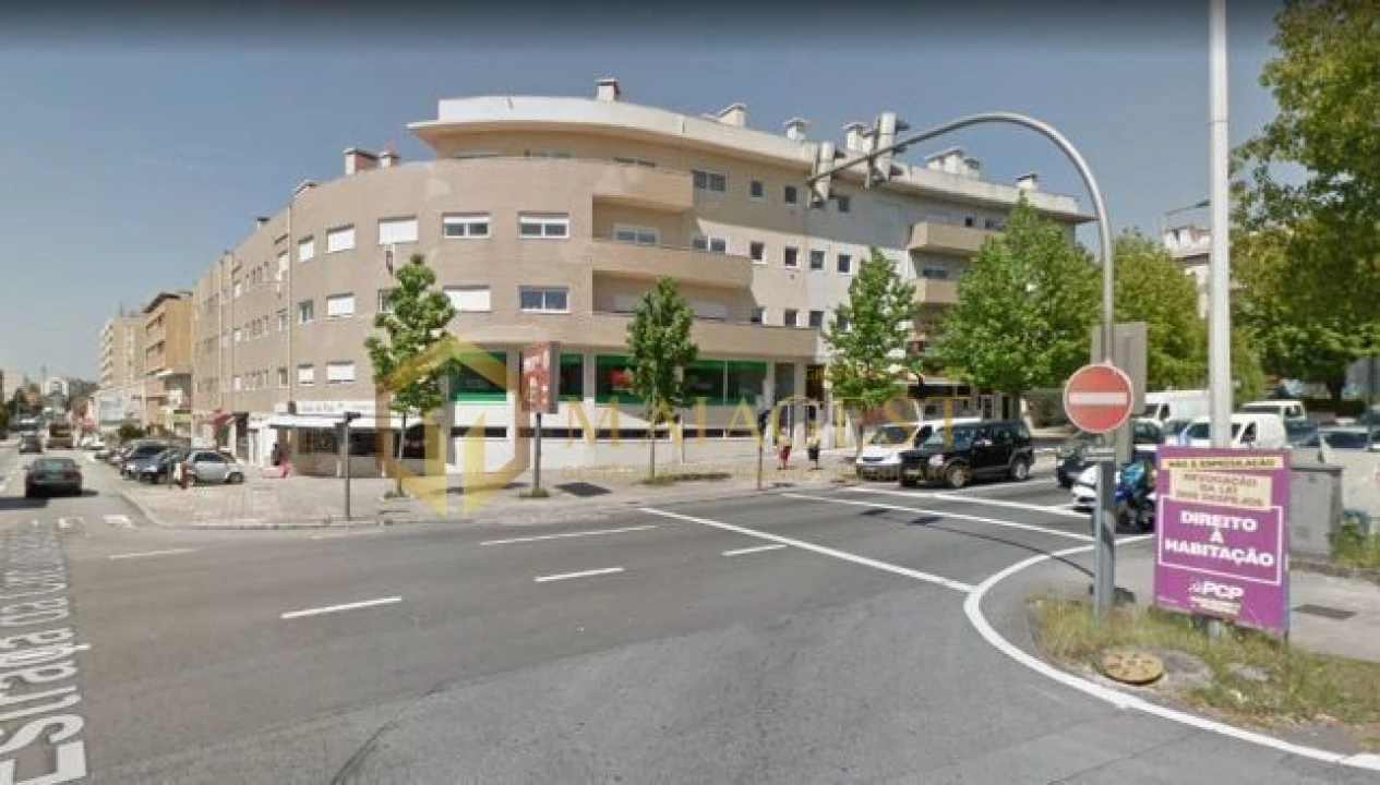 Loja para Arrendamento em São Mamede de Infesta e Senhora da Hora Foto 3