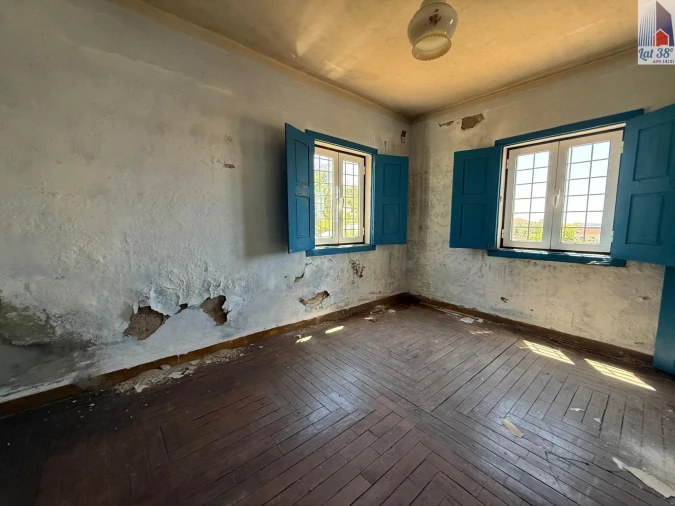 Moradia T5 para Venda em Seixo da Beira