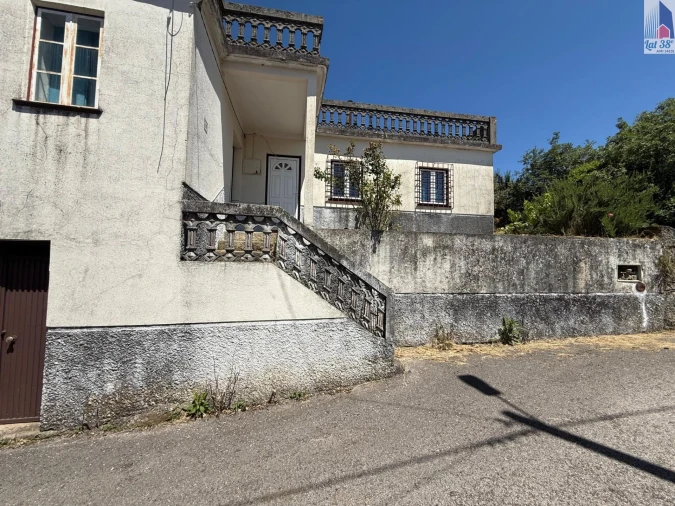 Moradia T5 para Venda em Seixo da Beira Foto 8