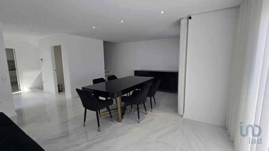 Moradia T3 para Venda em Louredo Foto 5