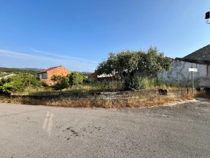 Moradia T5 para Venda em Ega Foto 11