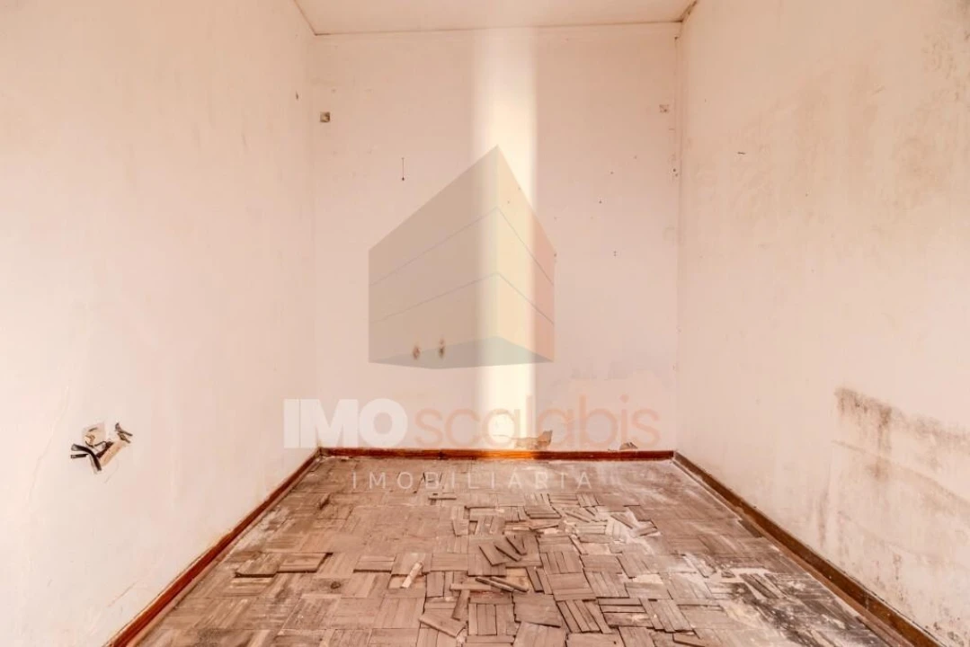 Moradia T4 para Venda em Almeirim Foto 21