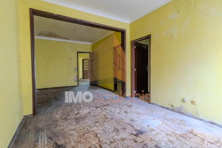Moradia T4 para Venda em Almeirim Foto 28