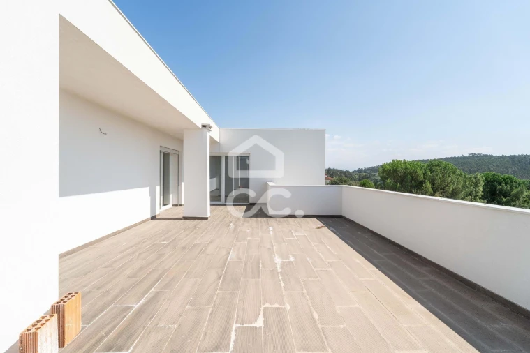 Moradia T4 para Venda em Antuzede e Vil de Matos Foto 16