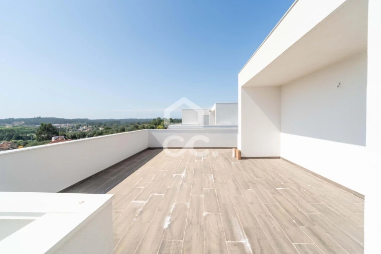 Moradia T4 para Venda em Antuzede e Vil de Matos Foto 18